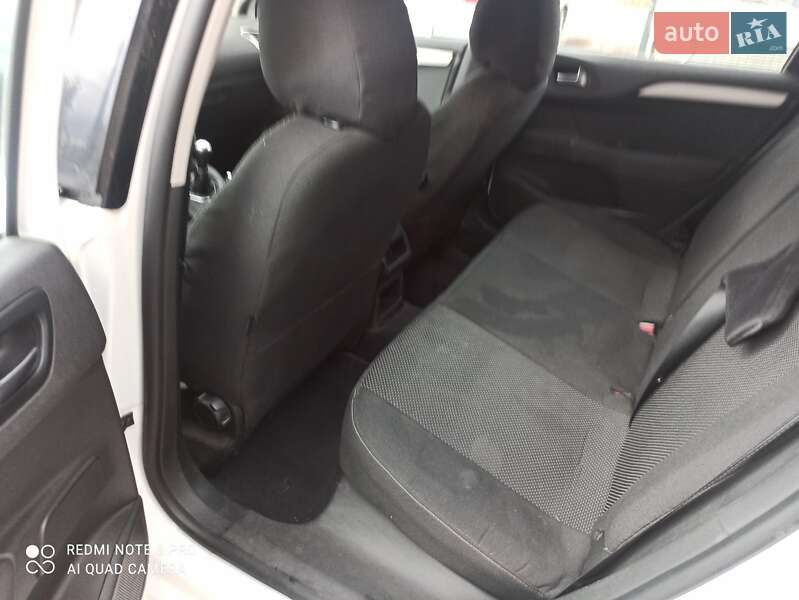 Хетчбек Citroen C4 2012 в Миргороді фото 30 Хетчбек Citroen C4 2012 в Миргороді