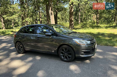 Хэтчбек Citroen C4 2012 в 