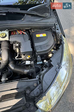 Хэтчбек Citroen C4 2012 в 