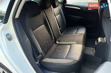 Хэтчбек Citroen C4 2012 в 