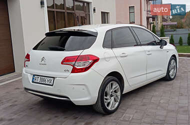 Хэтчбек Citroen C4 2012 в 