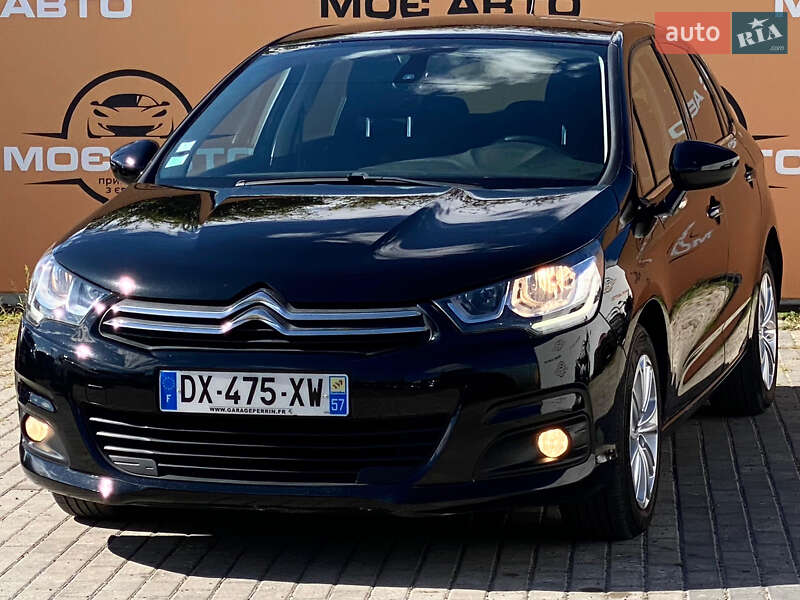 Хэтчбек Citroen C4 2015 в 