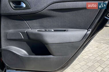 Хэтчбек Citroen C4 2015 в 