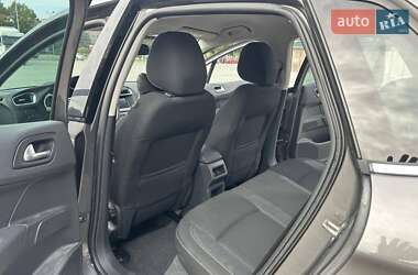 Хэтчбек Citroen C4 2016 в 
