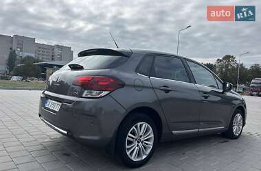 Хэтчбек Citroen C4 2016 в 