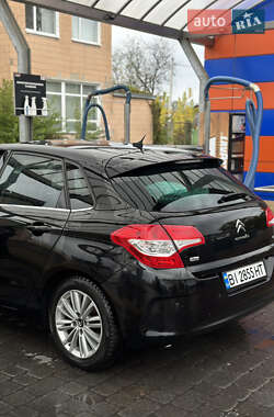 Хэтчбек Citroen C4 2011 в 