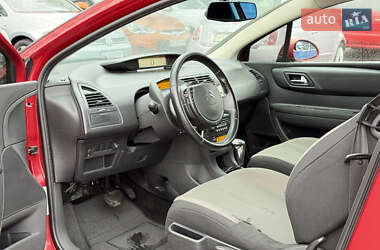 Хетчбек Citroen C4 2008 в  фото 9 Хетчбек Citroen C4 2008 в