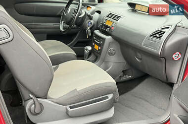 Хетчбек Citroen C4 2008 в  фото 13 Хетчбек Citroen C4 2008 в