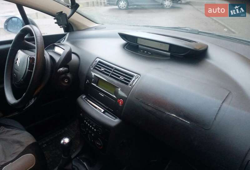 Купе Citroen C4 2005 в Коростене