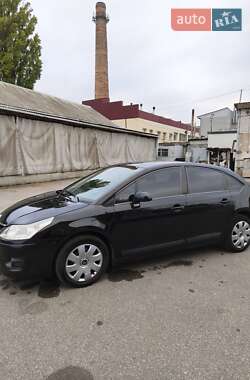 Хэтчбек Citroen C4 2008 в 
