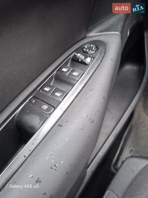 Хэтчбек Citroen C4 2012 в Львове фото 24 Хэтчбек Citroen C4 2012 в Львове