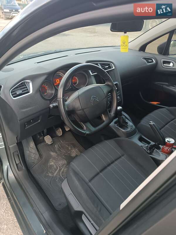 Хетчбек Citroen C4 2011 в Товсте