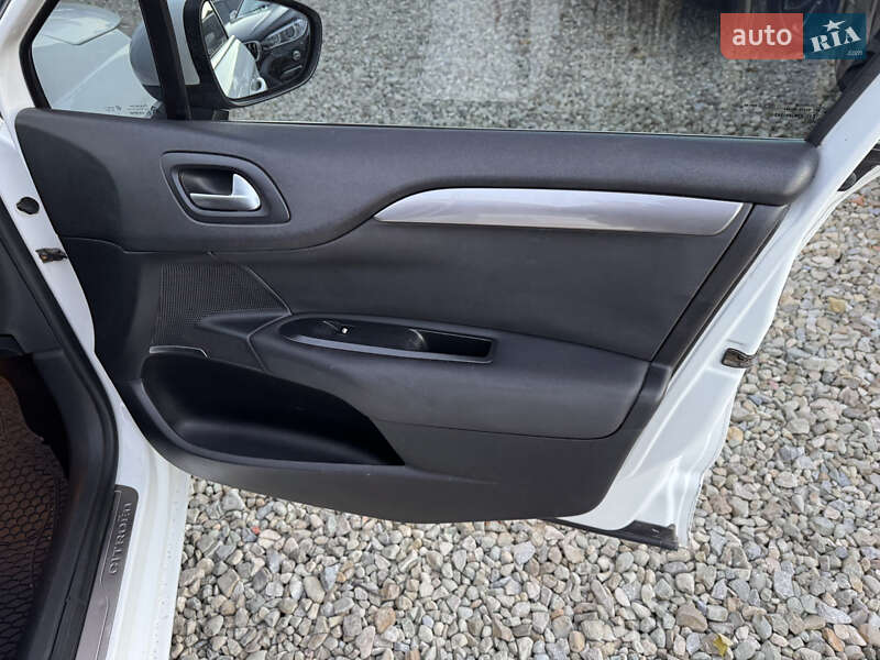 Хетчбек Citroen C4 2012 в Івано-Франківську фото 27 Хетчбек Citroen C4 2012 в Івано-Франківську