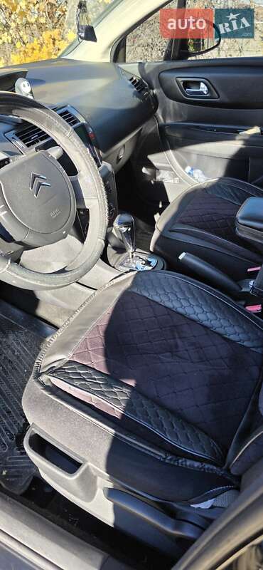 Хетчбек Citroen C4 2006 в Чернівцях