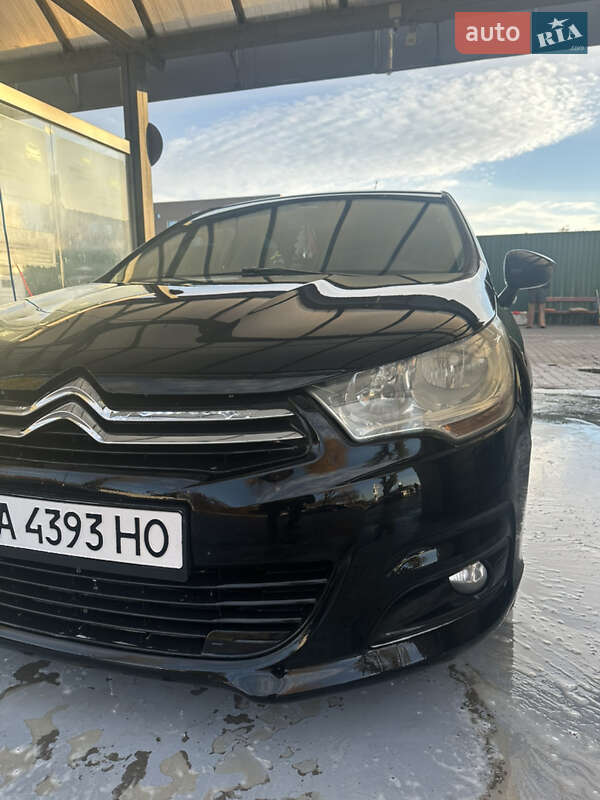 Хетчбек Citroen C4 2011 в Києві фото 5 Хетчбек Citroen C4 2011 в Києві