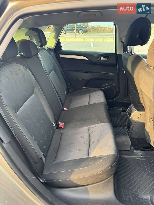 Хэтчбек Citroen C4 2011 в Киеве фото 15 Хэтчбек Citroen C4 2011 в Киеве