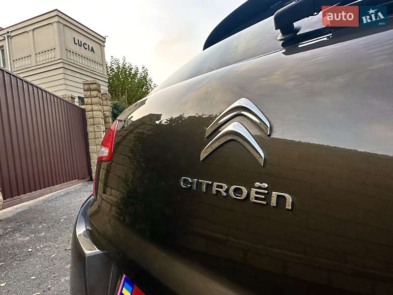 Хетчбек Citroen C4 2014 в Дніпрі
