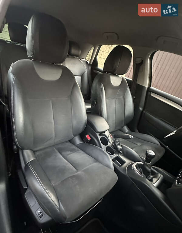 Хетчбек Citroen C4 2014 в Дніпрі