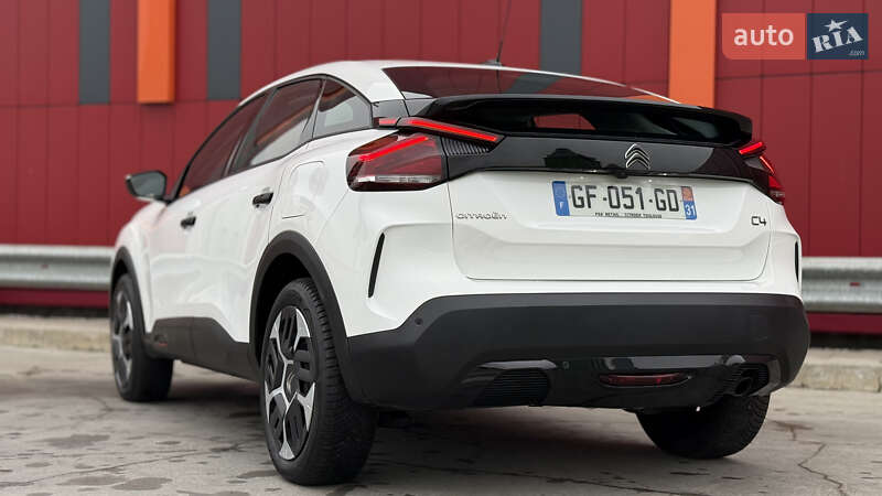 Хэтчбек Citroen C4 2022 в Киеве