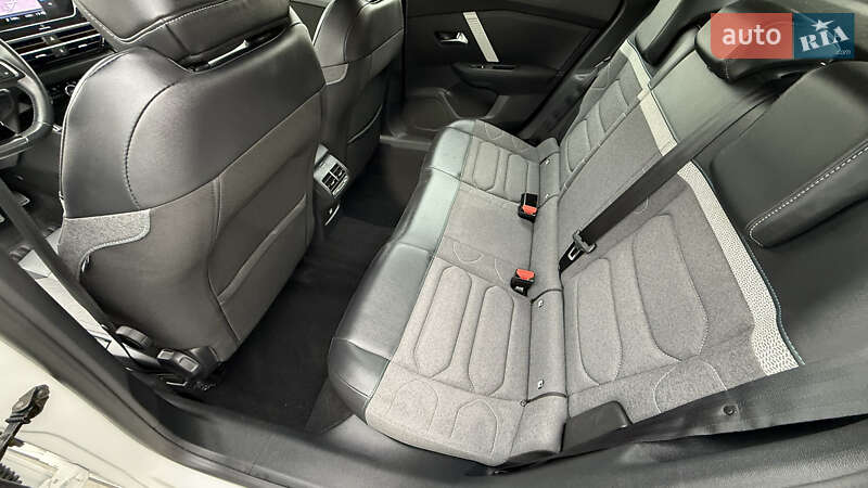 Хэтчбек Citroen C4 2022 в Киеве