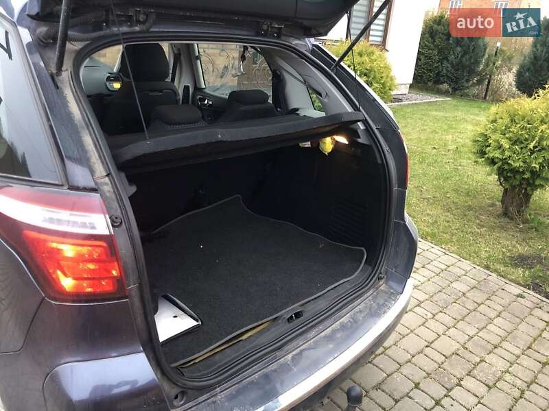 Седан Citroen C4 2013 в Дрогобичі