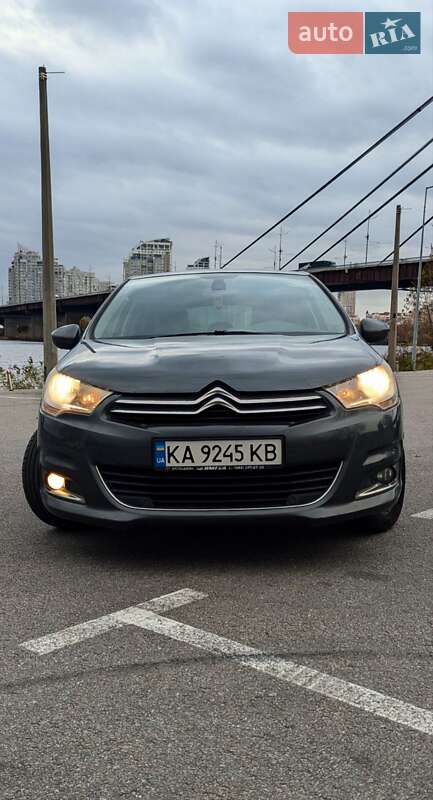 Хэтчбек Citroen C4 2012 в Киеве