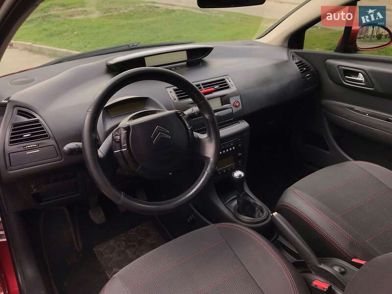 Купе Citroen C4 2006 в Києві фото 6 Купе Citroen C4 2006 в Києві