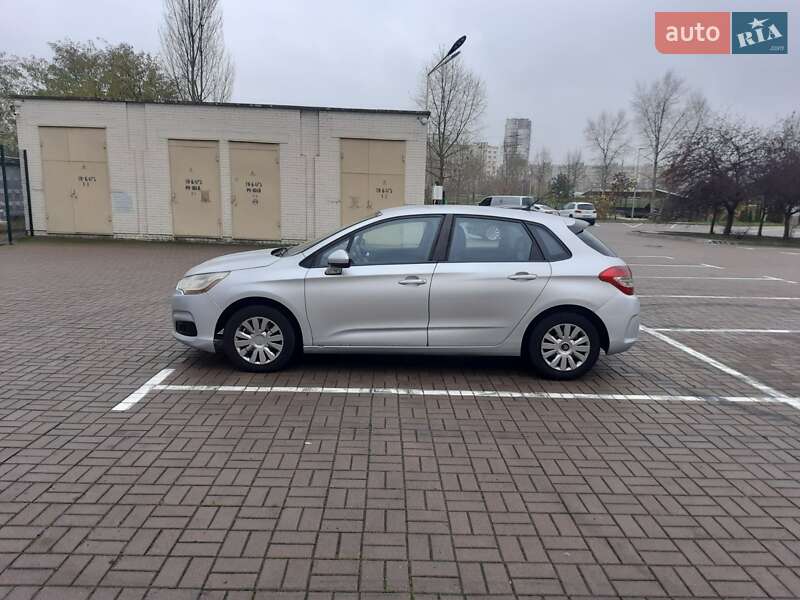 Хэтчбек Citroen C4 2012 в Киеве