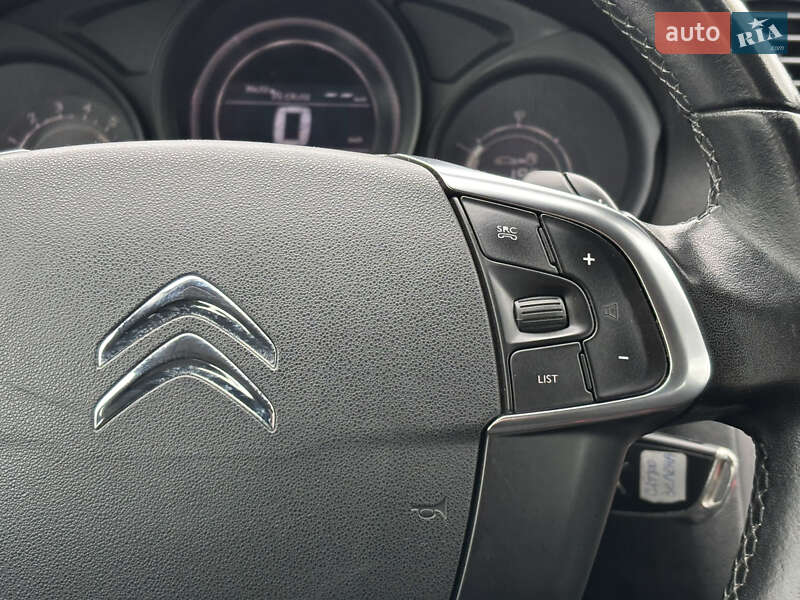 Хетчбек Citroen C4 2015 в Києві фото 21 Хетчбек Citroen C4 2015 в Києві
