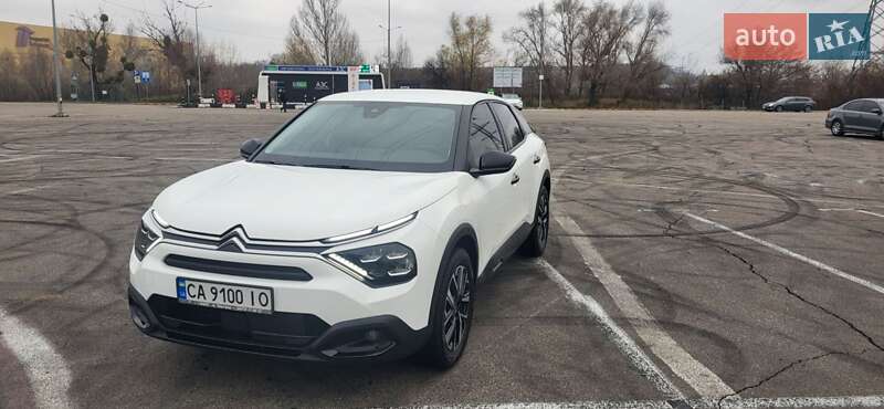 Хэтчбек Citroen C4 2021 в Киеве фото Хэтчбек Citroen C4 2021 в Киеве