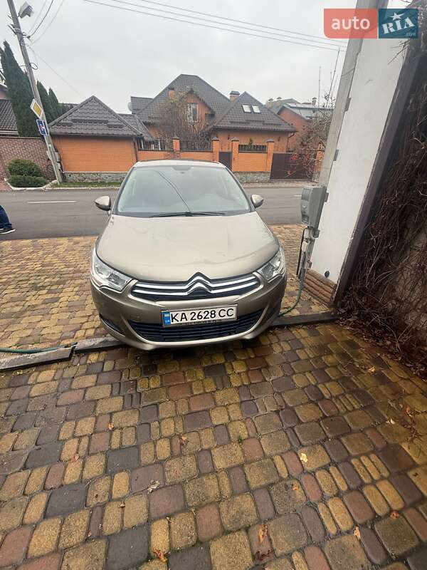 Хетчбек Citroen C4 2012 в Києві
