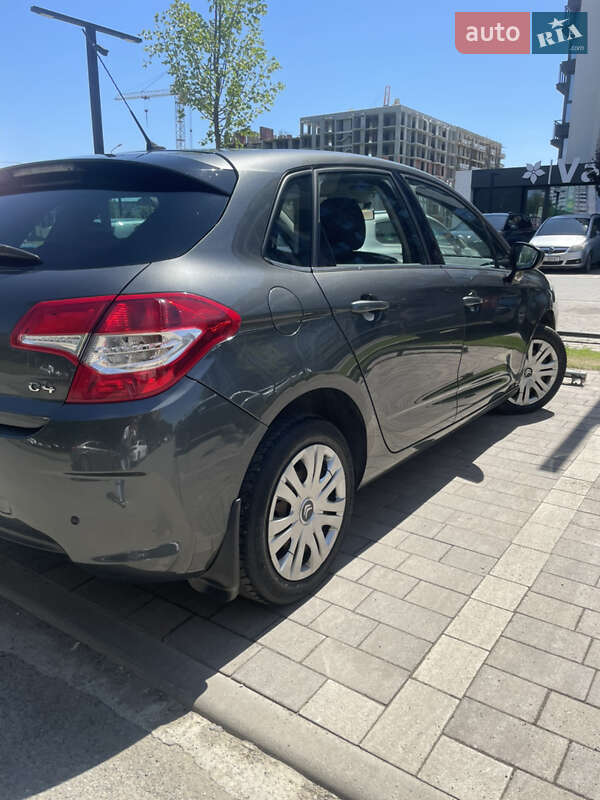 Хетчбек Citroen C4 2012 в Ужгороді