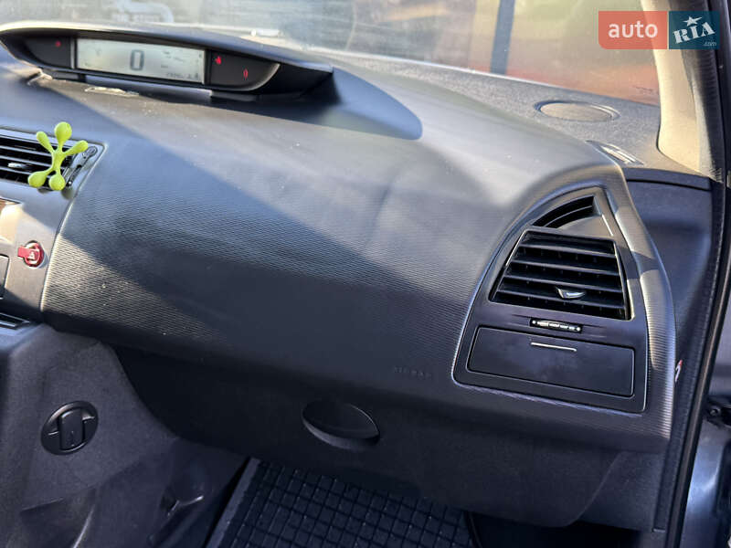 Хетчбек Citroen C4 2010 в Стрию фото 24 Хетчбек Citroen C4 2010 в Стрию