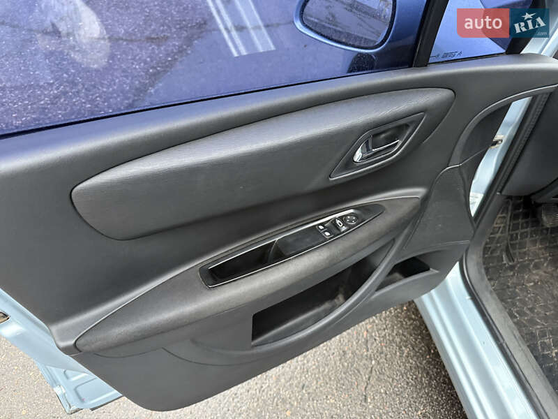 Хэтчбек Citroen C4 2008 в Черкассах фото 41 Хэтчбек Citroen C4 2008 в Черкассах