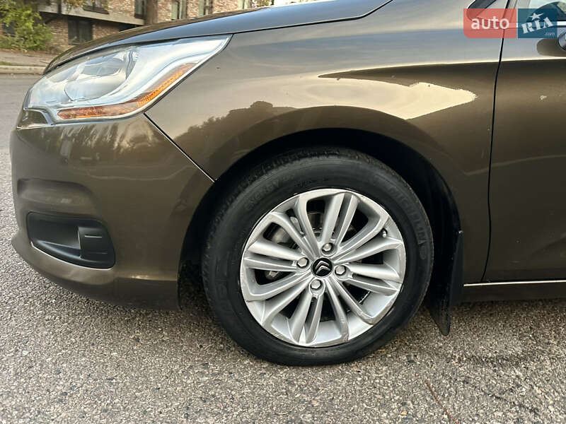 Хэтчбек Citroen C4 2014 в Днепре