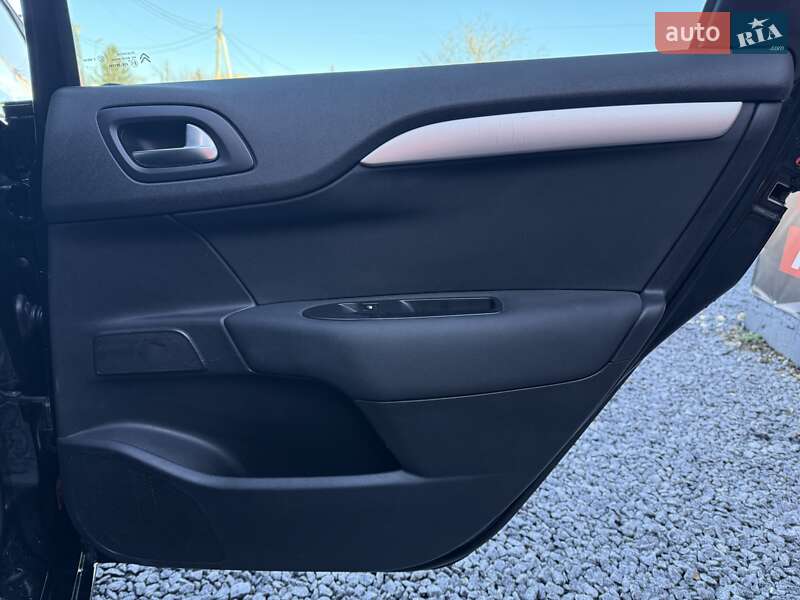 Хетчбек Citroen C4 2012 в Стрию