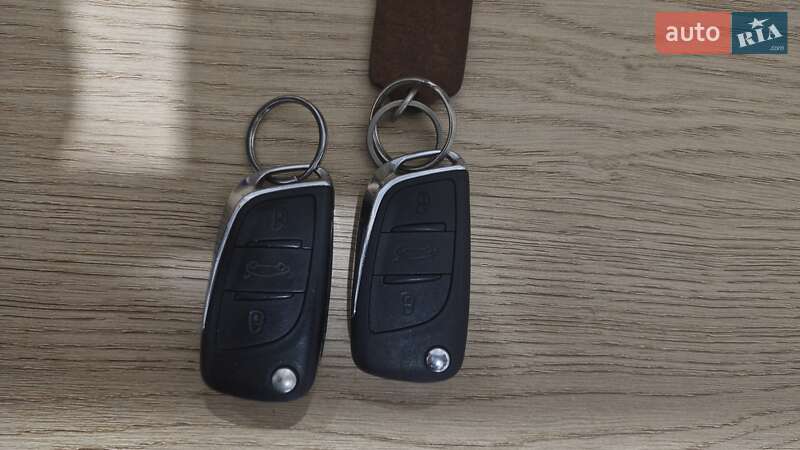 Хетчбек Citroen C4 2012 в Івано-Франківську