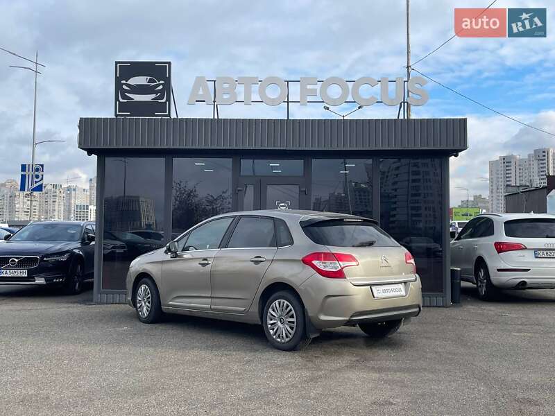 Хэтчбек Citroen C4 2013 в Киеве