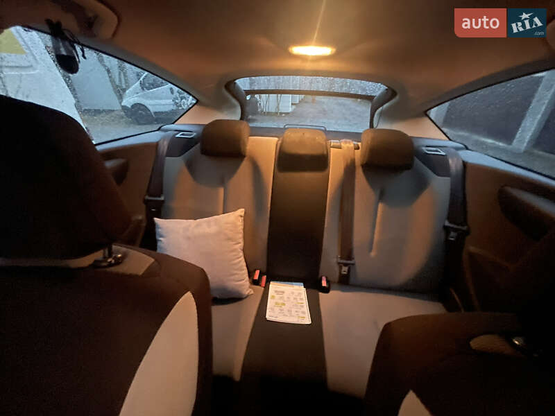 Купе Citroen C4 2007 в Львове фото 9 Купе Citroen C4 2007 в Львове