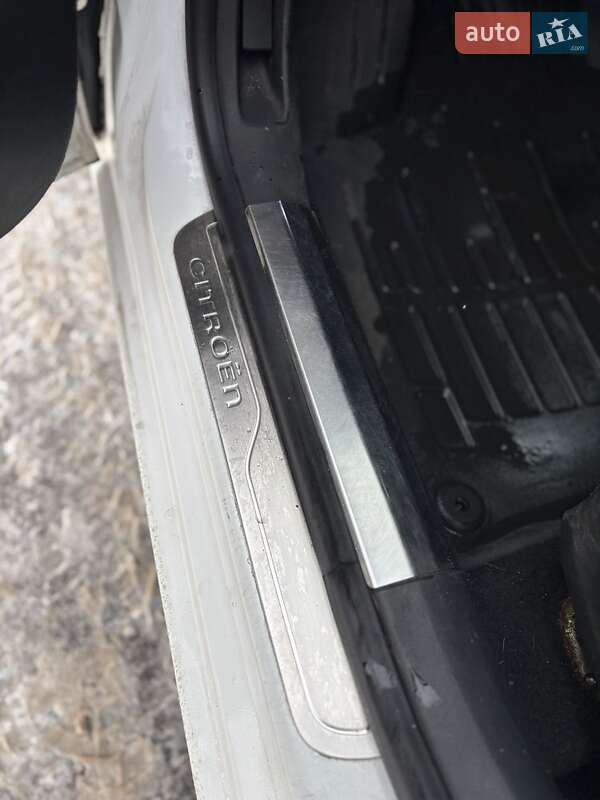 Хэтчбек Citroen C4 2012 в Киеве