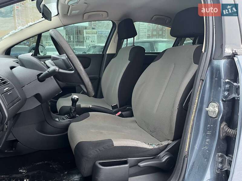 Хэтчбек Citroen C4 2007 в Киеве фото 9 Хэтчбек Citroen C4 2007 в Киеве