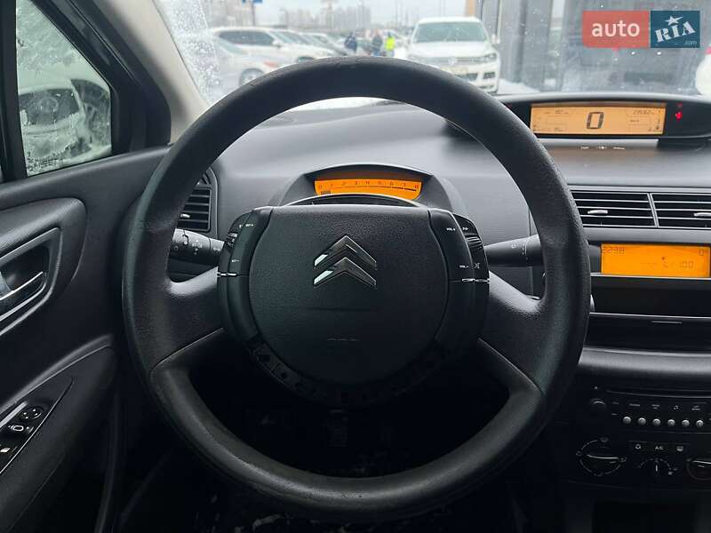 Хэтчбек Citroen C4 2007 в Киеве фото 15 Хэтчбек Citroen C4 2007 в Киеве