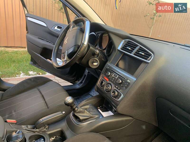 Хетчбек Citroen C4 2014 в Ужгороді фото 11 Хетчбек Citroen C4 2014 в Ужгороді
