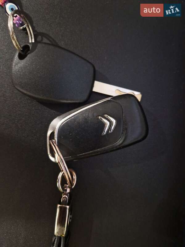 Хетчбек Citroen C4 2012 в Рівному фото 22 Хетчбек Citroen C4 2012 в Рівному