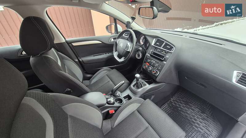 Хэтчбек Citroen C4 2017 в Львове