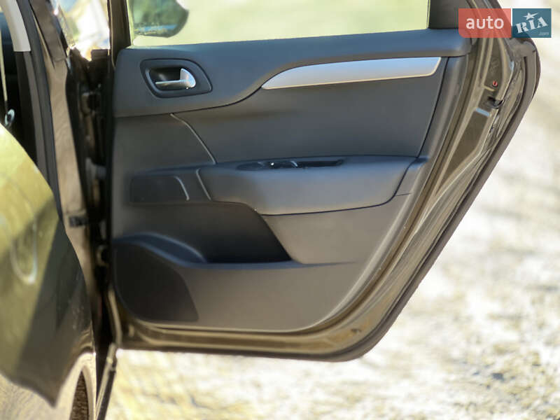 Хэтчбек Citroen C4 2011 в Луцке