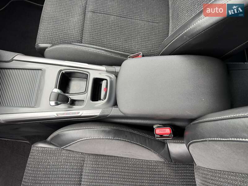 Хэтчбек Citroen C4 2010 в Луцке фото 40 Хэтчбек Citroen C4 2010 в Луцке