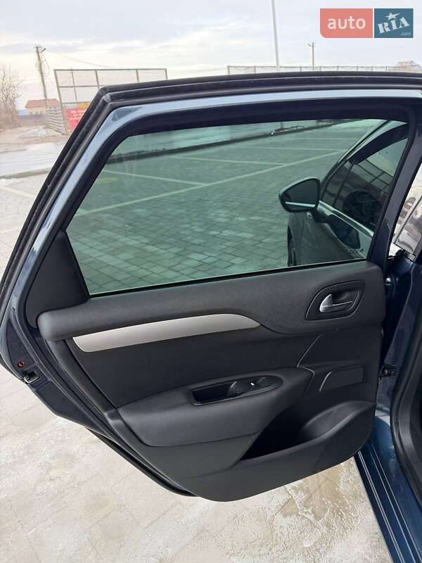 Хэтчбек Citroen C4 2012 в Ивано-Франковске фото 25 Хэтчбек Citroen C4 2012 в Ивано-Франковске