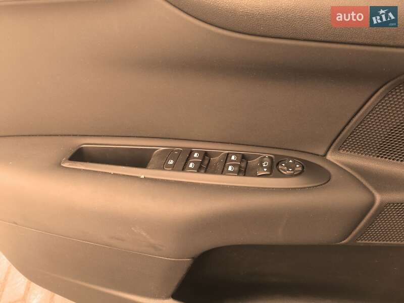 Хэтчбек Citroen C4 2012 в Выгоде фото 21 Хэтчбек Citroen C4 2012 в Выгоде