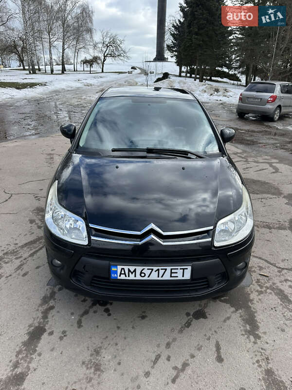 Хетчбек Citroen C4 2010 в Житомирі фото 3 Хетчбек Citroen C4 2010 в Житомирі